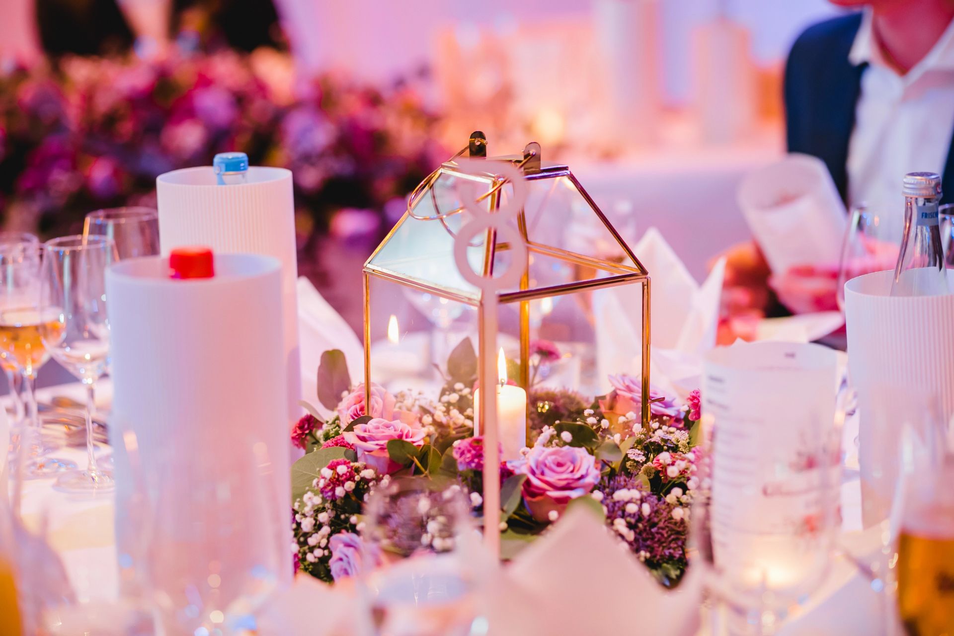 How to Use Stage Rentals to Create a Stunning Event Focal Point