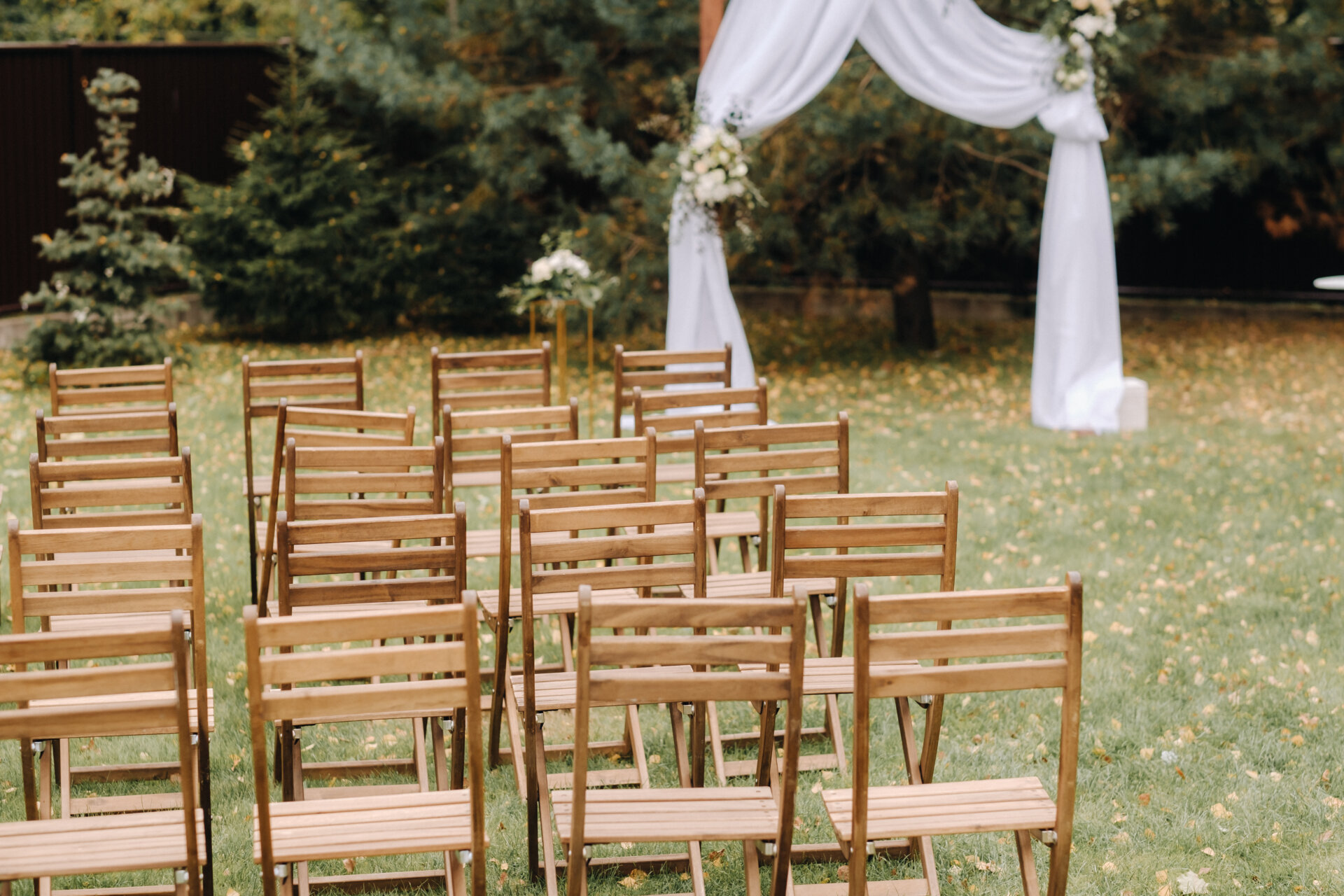 How to Plan a Wedding Ceremony Chair Layout That Works