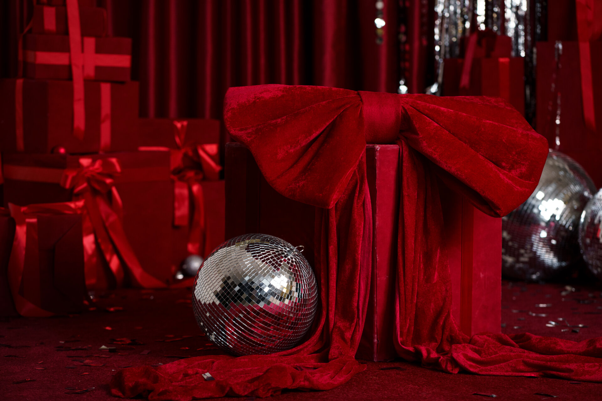 7 Things to Get Right With a Velvet Backdrop
